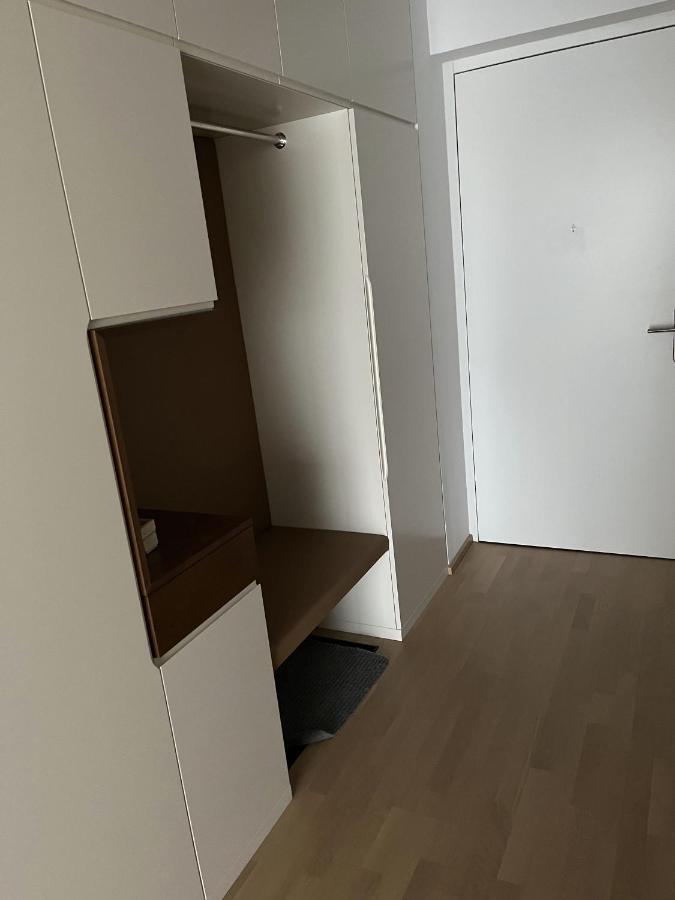 Luxusappartement Mit Garage Im Zentrum Βίνερ Νόιστατ Εξωτερικό φωτογραφία